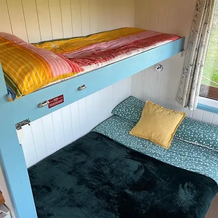 Reef Shepherds Hut Hotel Penally Exterior photo